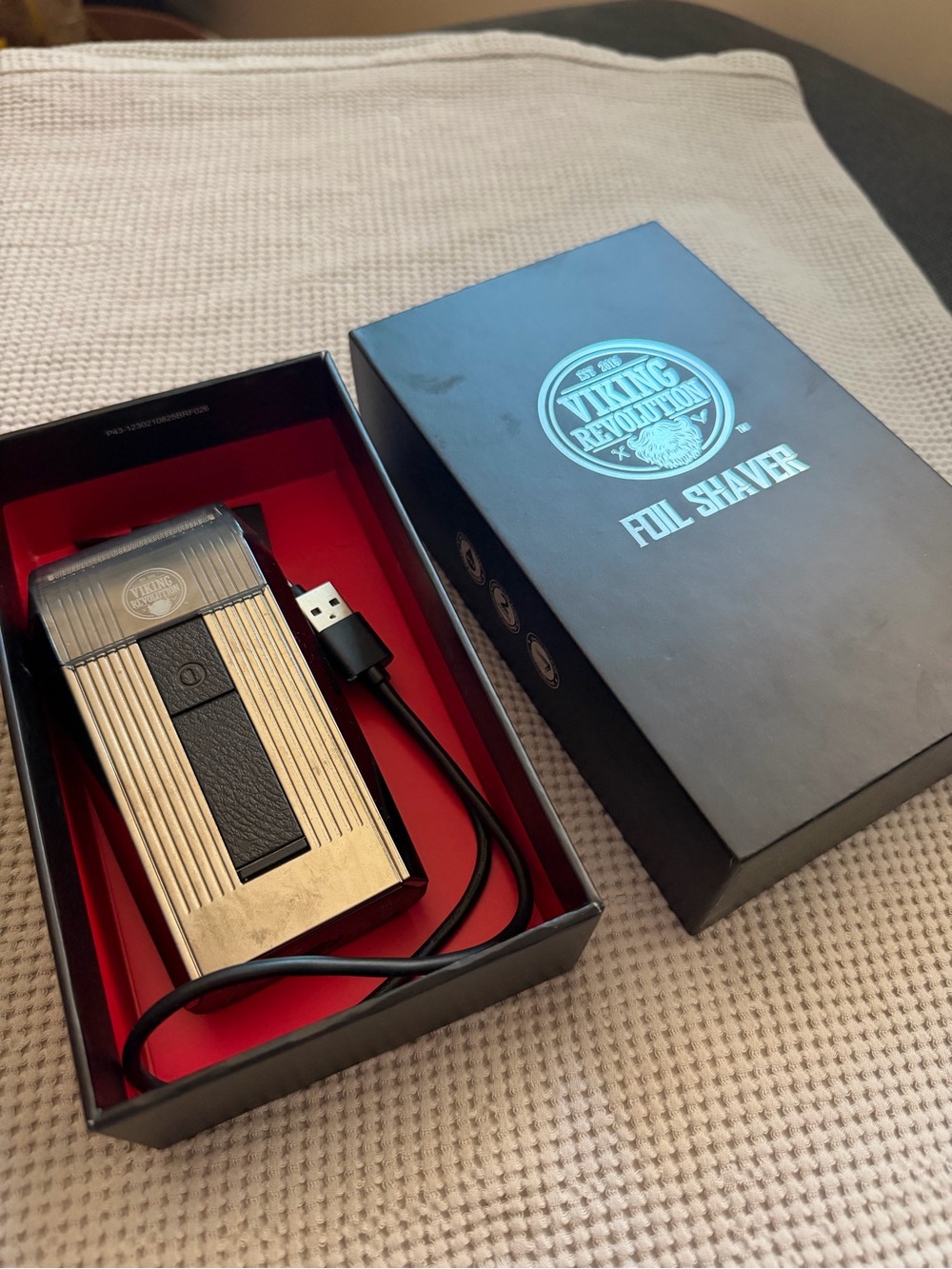 Viking Revolution Foil Shaver